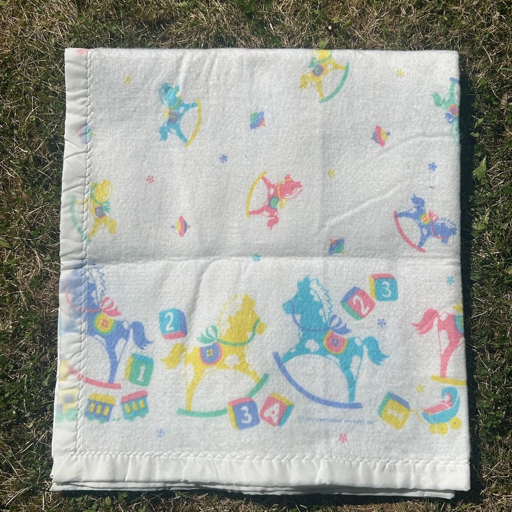 Vintage‎ 1987 Baby Blanket Rocking Horse Soft Care Large Satin Trim White Pink